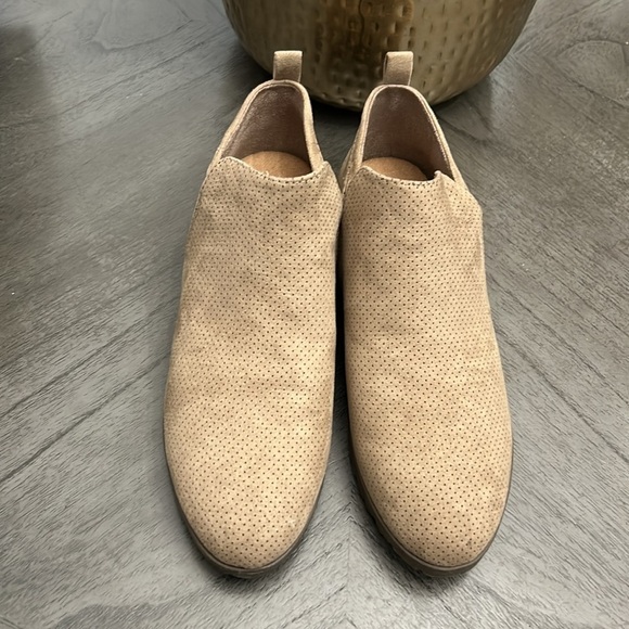 Women's Rollin Slip On Bootie - Picture 4 of 9